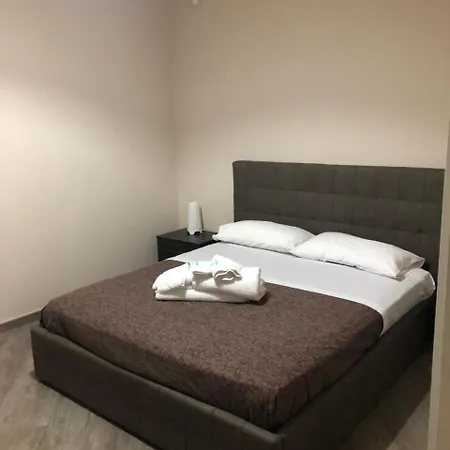 Elena Gæstehus Taranto